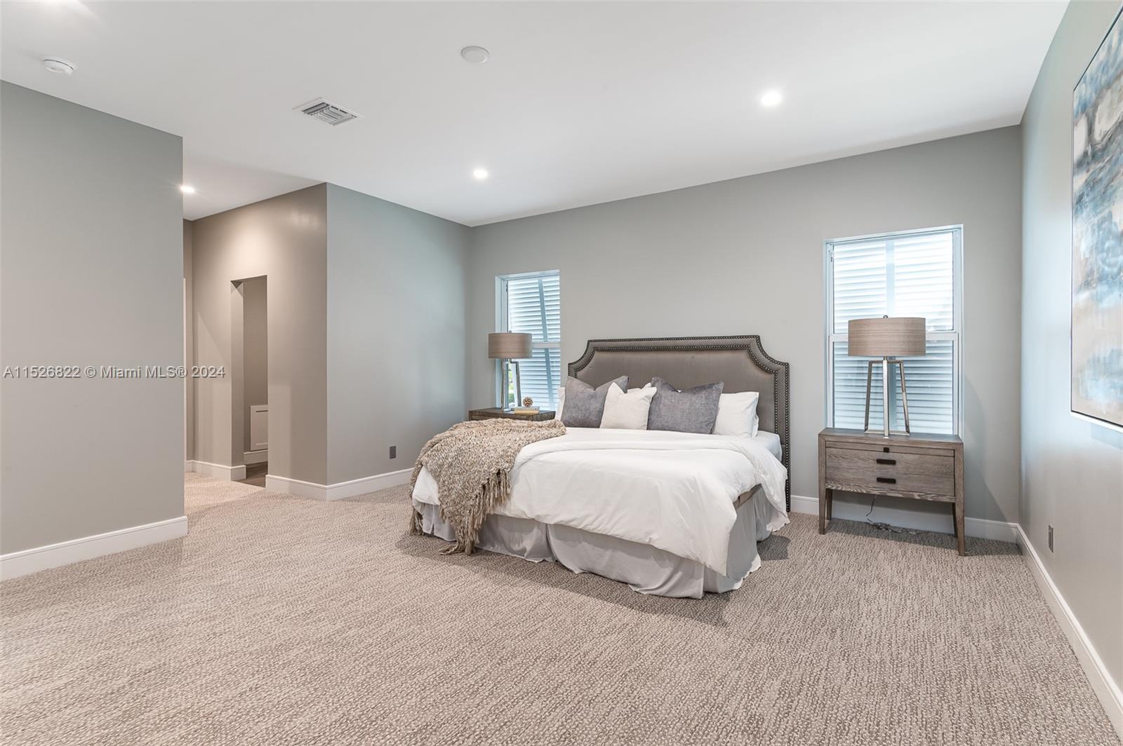 2433 NE 20th Ave, Lighthouse Point, Florida 33064, 3 Bedrooms Bedrooms, ,3 BathroomsBathrooms,Residentiallease,For Rent,2433 NE 20th Ave,A11526822