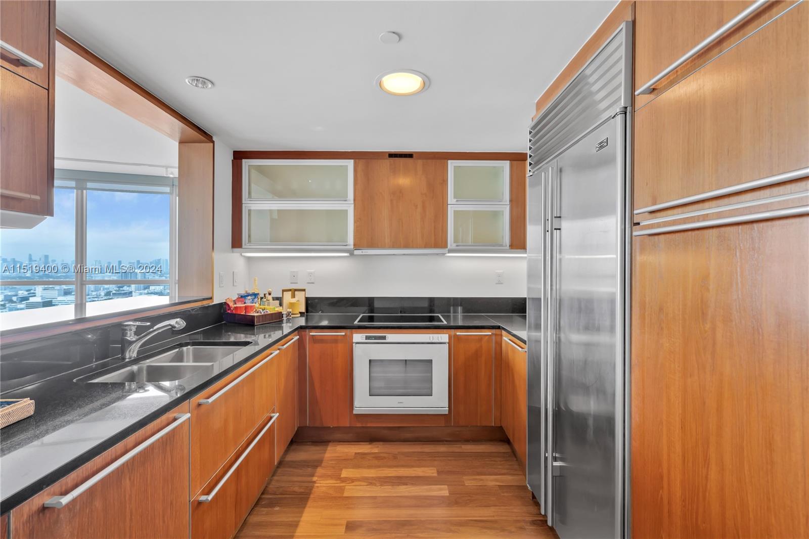 101 20th St, Miami Beach, FL, 33139 United States, 2 Bedrooms Bedrooms, ,2 BathroomsBathrooms,Residential,For Sale,20th St,A11519400