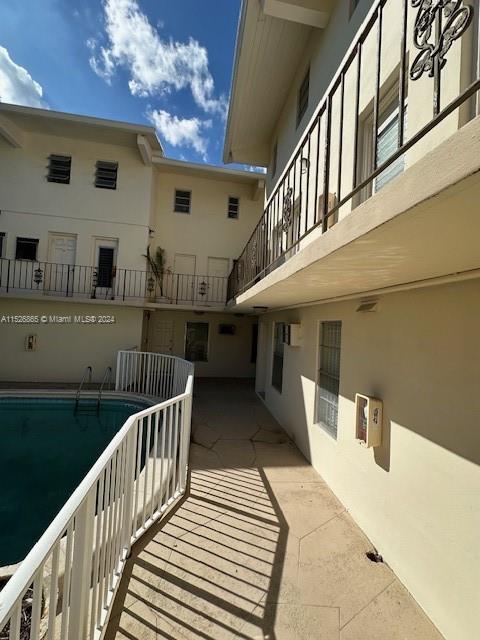 234 Antiquera Ave 1, Coral Gables, Florida 33134, 2 Bedrooms Bedrooms, ,1 BathroomBathrooms,Residential,For Sale,234 Antiquera Ave 1,A11526865