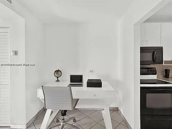 7904 West Dr 407, North Bay Village, Florida 33141, 1 Bedroom Bedrooms, ,1 BathroomBathrooms,Residential,For Sale,7904 West Dr 407,A11517232