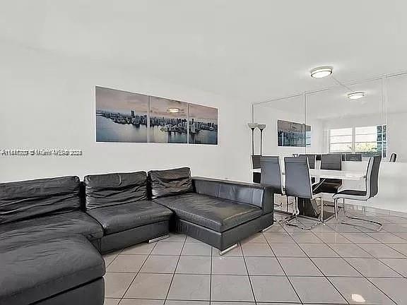 7904 West Dr 407, North Bay Village, Florida 33141, 1 Bedroom Bedrooms, ,1 BathroomBathrooms,Residential,For Sale,7904 West Dr 407,A11517232