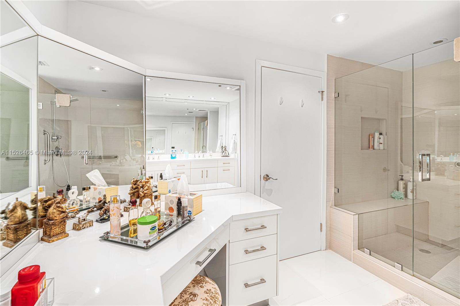 19707 Turnberry Way 24F, Aventura, Florida 33180, 3 Bedrooms Bedrooms, ,2 BathroomsBathrooms,Residential,For Sale,19707 Turnberry Way 24F,A11526465