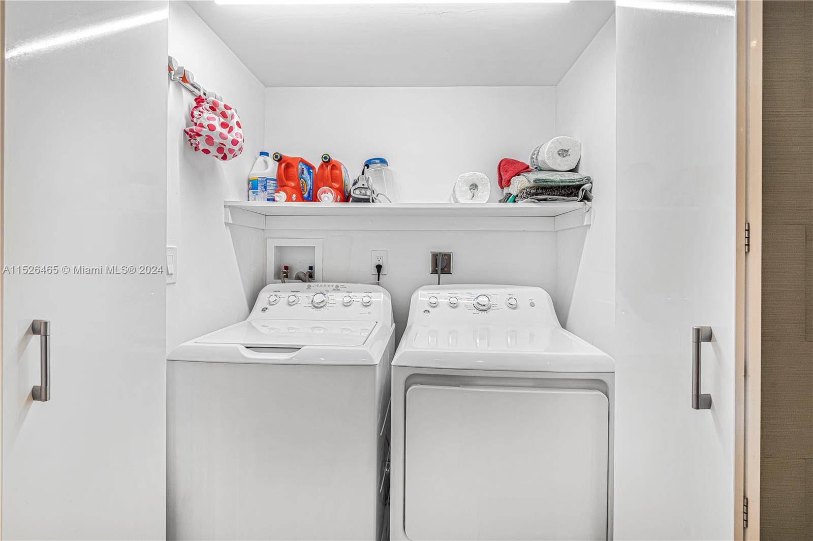 19707 Turnberry Way 24F, Aventura, Florida 33180, 3 Bedrooms Bedrooms, ,2 BathroomsBathrooms,Residential,For Sale,19707 Turnberry Way 24F,A11526465