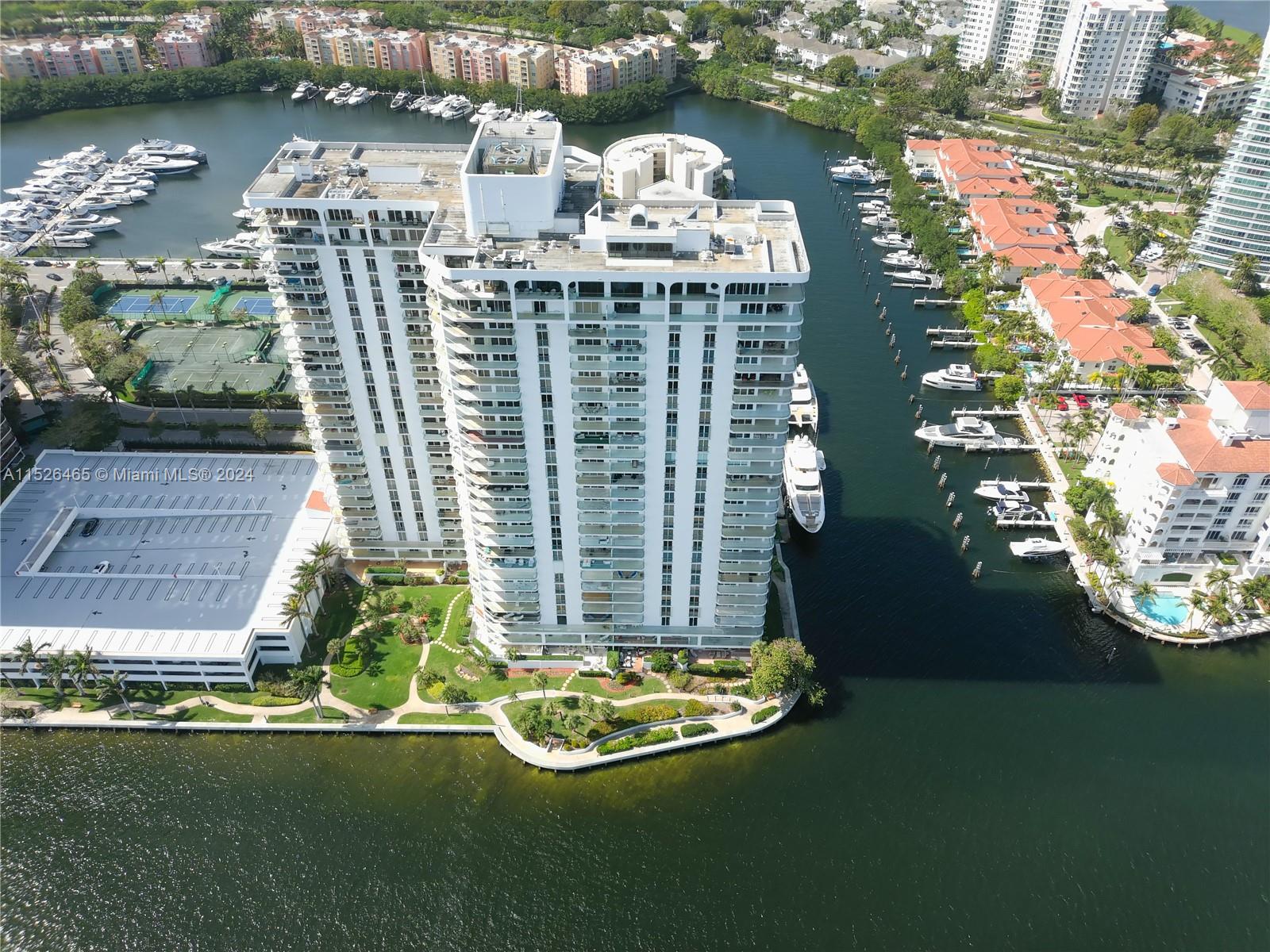 19707 Turnberry Way, Aventura, FL, 33180 United States, 3 Bedrooms Bedrooms, ,2 BathroomsBathrooms,Residential,For Sale,Turnberry Way,A11526465