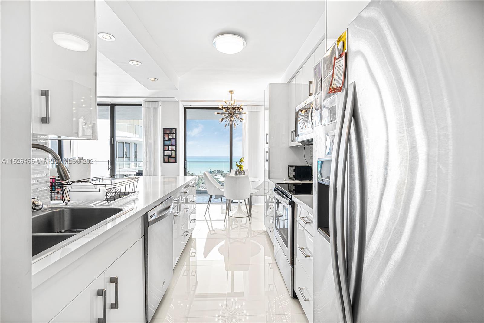 19707 Turnberry Way, Aventura, FL, 33180 United States, 3 Bedrooms Bedrooms, ,2 BathroomsBathrooms,Residential,For Sale,Turnberry Way,A11526465