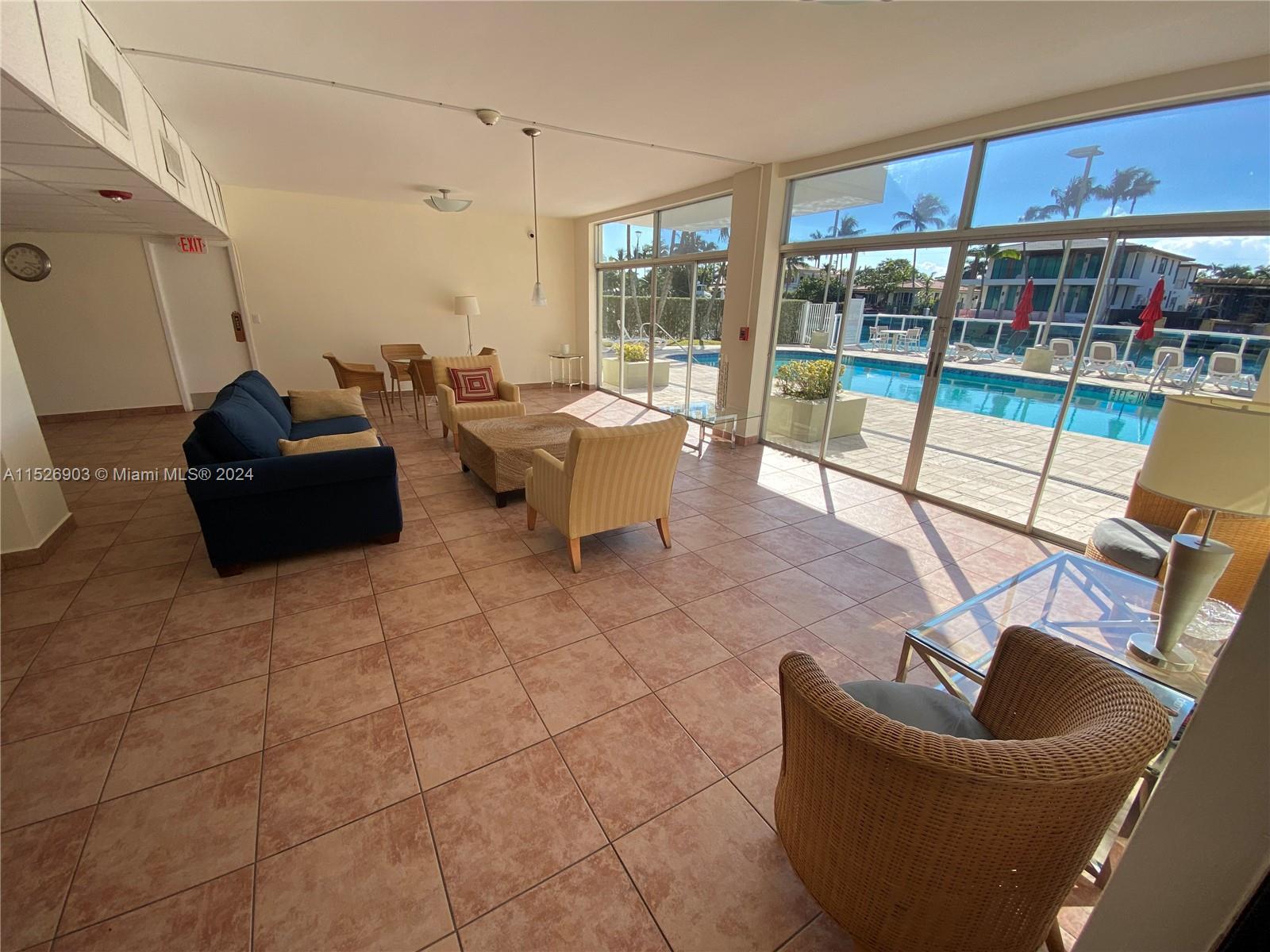9800 W Bay Harbor Dr 608, Bay Harbor Islands, Florida 33154, 1 Bedroom Bedrooms, ,1 BathroomBathrooms,Residential,For Sale,9800 W Bay Harbor Dr 608,A11526903