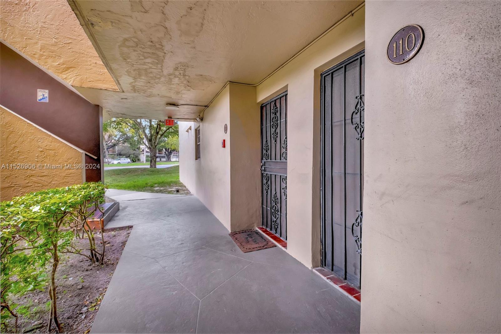 9120 Fontainebleau Blvd 110, Miami, Florida 33172, 2 Bedrooms Bedrooms, ,2 BathroomsBathrooms,Residentiallease,For Rent,9120 Fontainebleau Blvd 110,A11526906