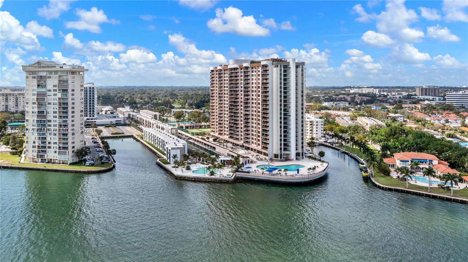 1800 NE 114th St 2102, Miami, Florida 33181, 2 Bedrooms Bedrooms, ,3 BathroomsBathrooms,Residential,For Sale,1800 NE 114th St 2102,A11525675