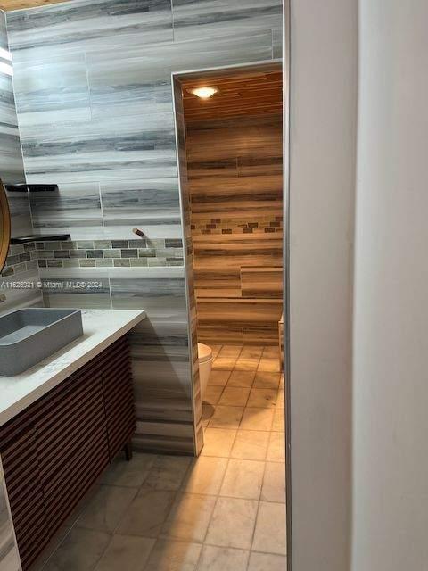630 Tennis Club Dr, Fort Lauderdale, FL, 33311 United States, 2 Bedrooms Bedrooms, ,2 BathroomsBathrooms,Residential,For Sale,Tennis Club Dr,A11526921