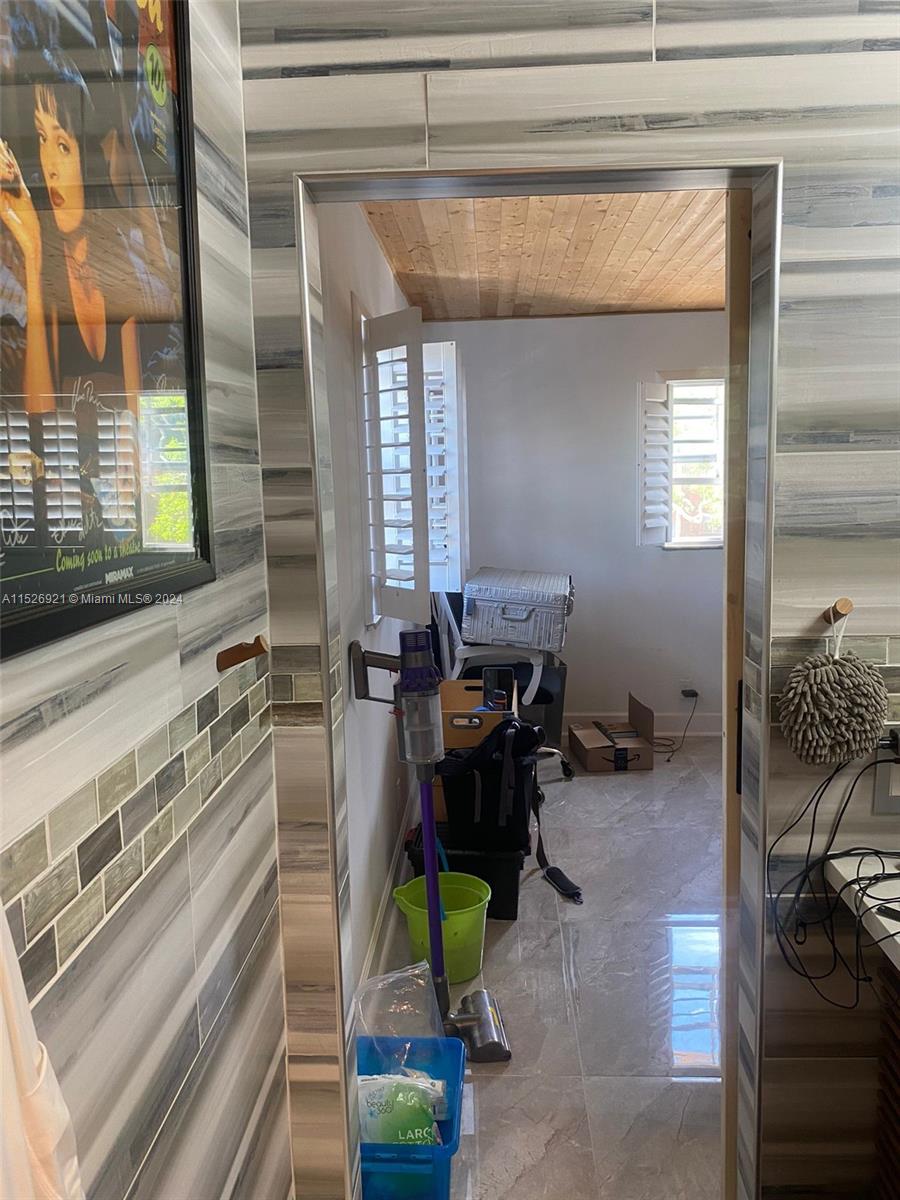 630 Tennis Club Dr, Fort Lauderdale, FL, 33311 United States, 2 Bedrooms Bedrooms, ,2 BathroomsBathrooms,Residential,For Sale,Tennis Club Dr,A11526921