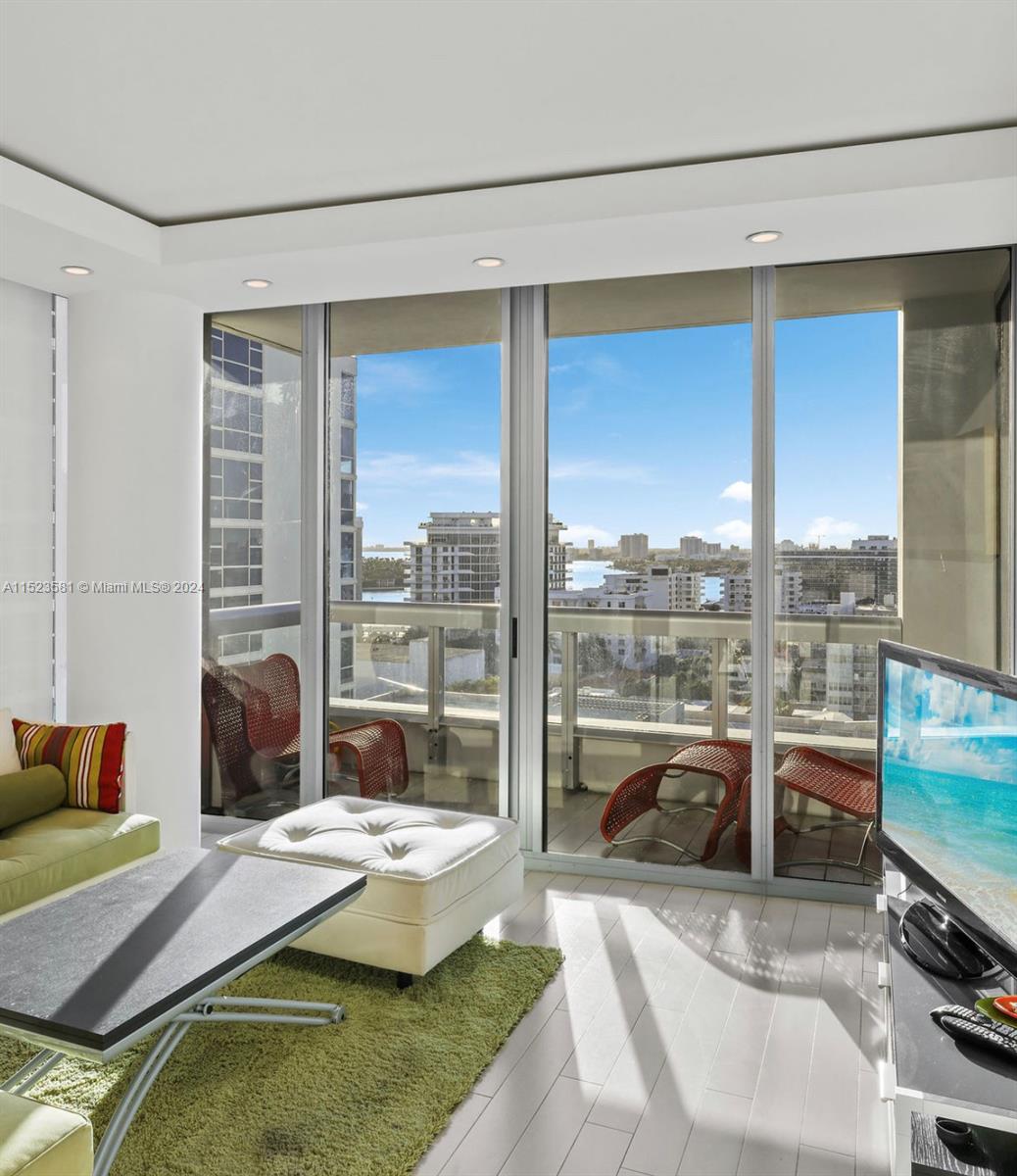 6899 Collins Ave 1209, Miami Beach, Florida 33141, 1 Bedroom Bedrooms, ,1 BathroomBathrooms,Residential,For Sale,6899 Collins Ave 1209,A11523581