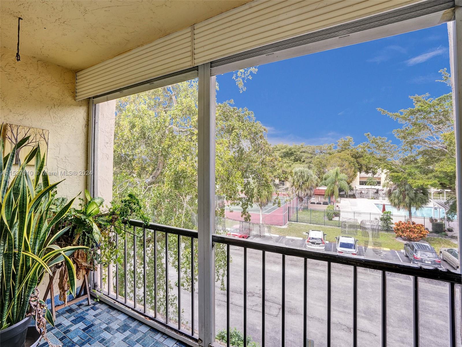 8220 SW 24th St 4304, North Lauderdale, Florida 33068, 2 Bedrooms Bedrooms, ,2 BathroomsBathrooms,Residential,For Sale,8220 SW 24th St 4304,A11527010