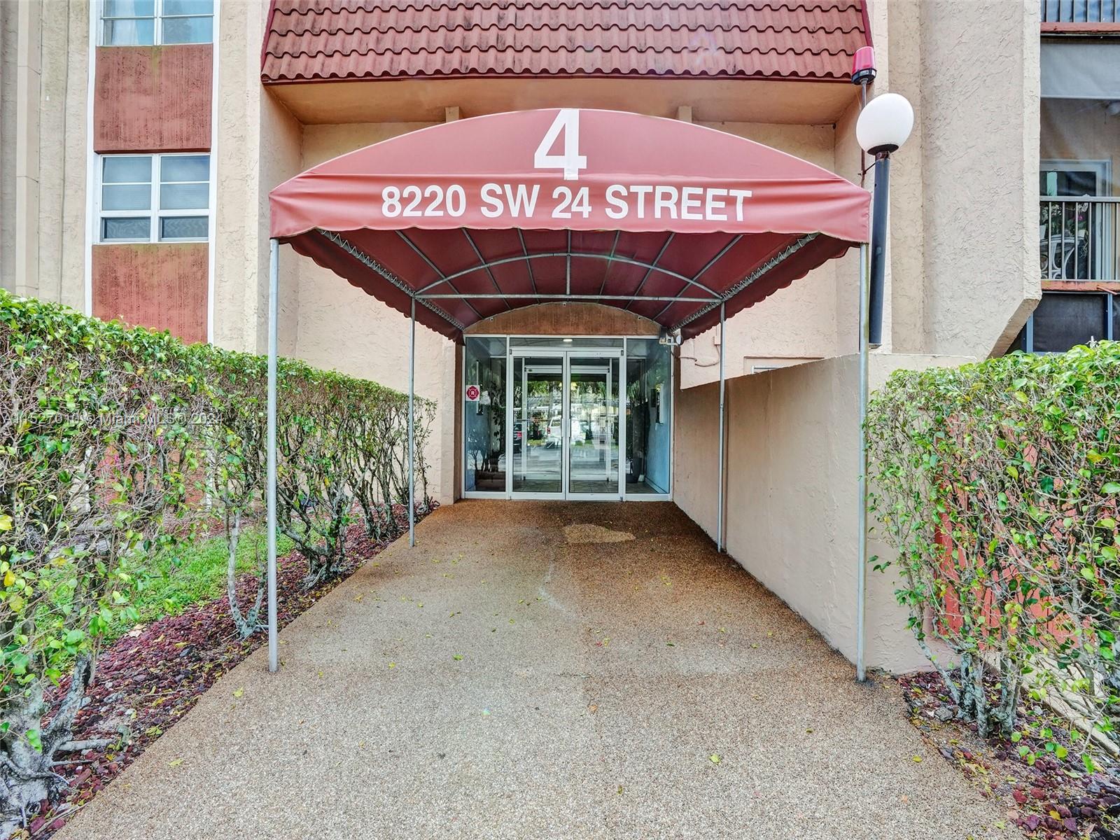 8220 SW 24th St 4304, North Lauderdale, Florida 33068, 2 Bedrooms Bedrooms, ,2 BathroomsBathrooms,Residential,For Sale,8220 SW 24th St 4304,A11527010