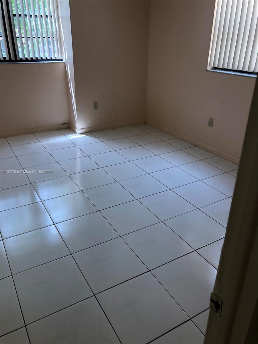 10975 107th St, Miami, FL, 33176 United States, 2 Bedrooms Bedrooms, ,2 BathroomsBathrooms,Residential,For Sale,107th St,A11527030