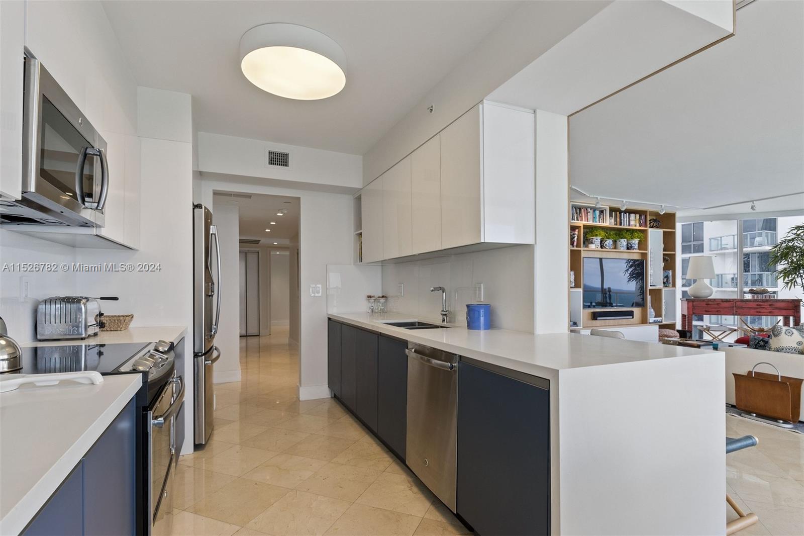 18671 Collins Ave, Sunny Isles Beach, FL, 33160 United States, 3 Bedrooms Bedrooms, ,3 BathroomsBathrooms,Residential,For Sale,Collins Ave,A11526782