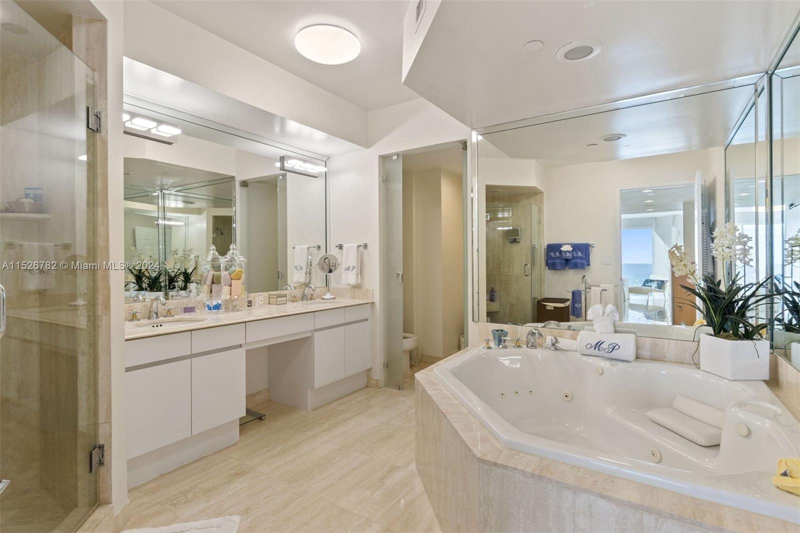 18671 Collins Ave, Sunny Isles Beach, FL, 33160 United States, 3 Bedrooms Bedrooms, ,3 BathroomsBathrooms,Residential,For Sale,Collins Ave,A11526782