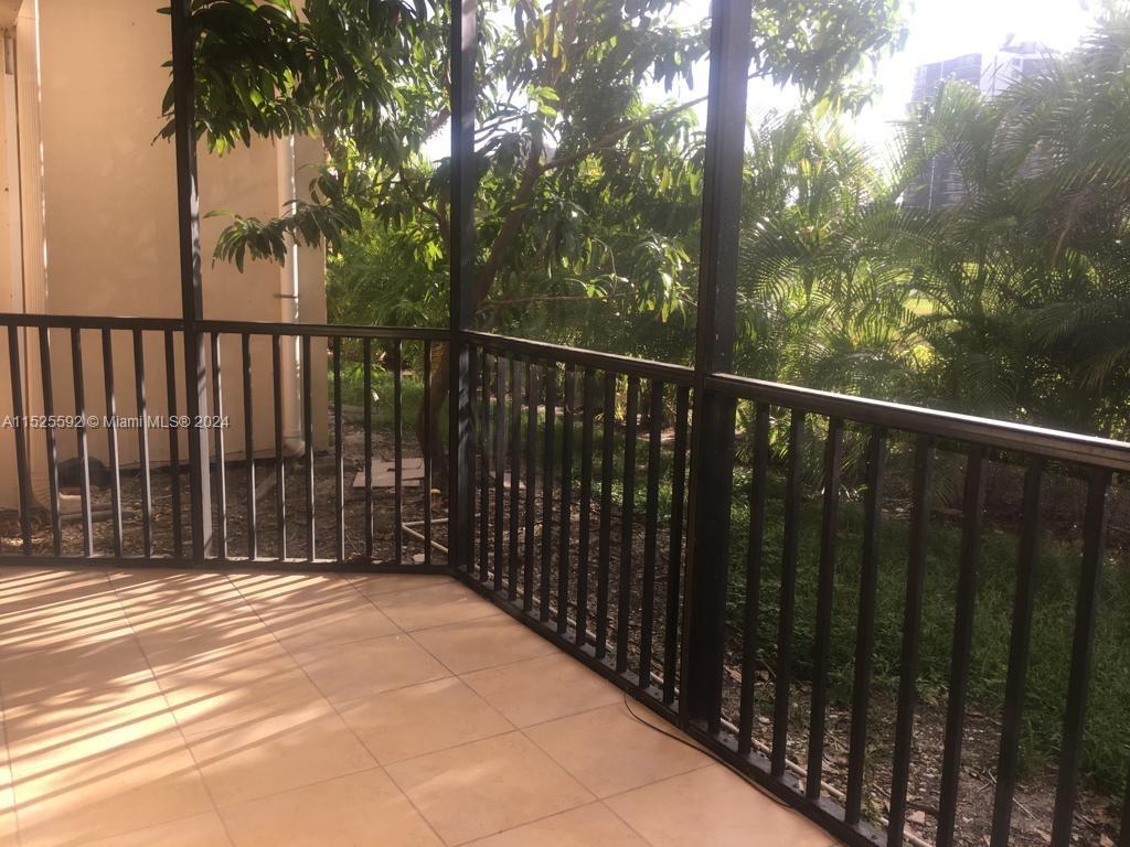 20313 W Country Club Dr L2, Aventura, Florida 33180, 1 Bedroom Bedrooms, ,1 BathroomBathrooms,Residentiallease,For Rent,20313 W Country Club Dr L2,A11525592