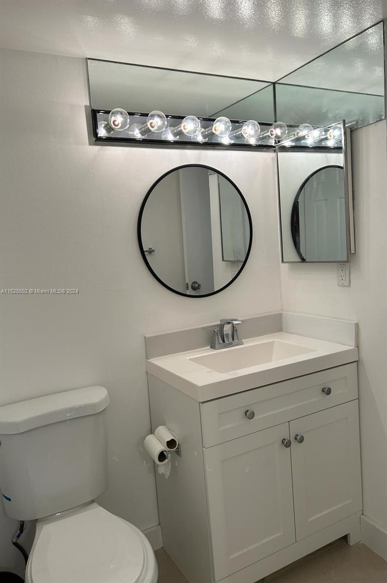 20313 W Country Club Dr L2, Aventura, Florida 33180, 1 Bedroom Bedrooms, ,1 BathroomBathrooms,Residentiallease,For Rent,20313 W Country Club Dr L2,A11525592