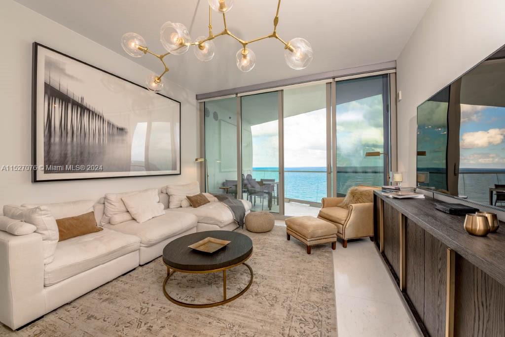 16901 Collins Ave, Sunny Isles Beach, FL, 33160 United States, 1 Bedroom Bedrooms, ,2 BathroomsBathrooms,Residential,For Sale,Collins Ave,A11527076