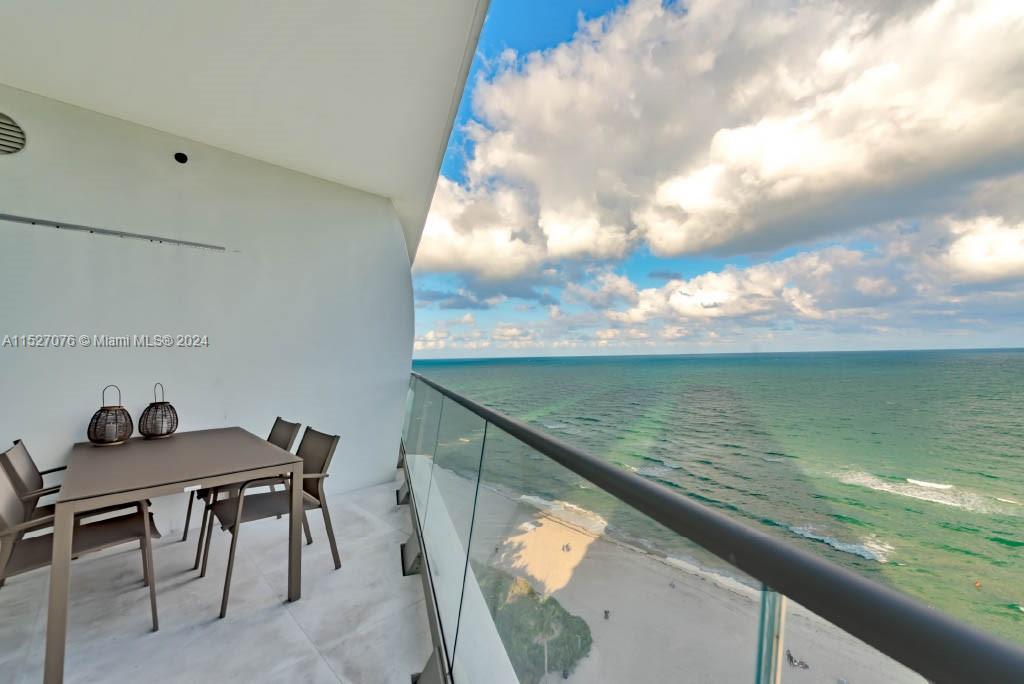 16901 Collins Ave, Sunny Isles Beach, FL, 33160 United States, 1 Bedroom Bedrooms, ,2 BathroomsBathrooms,Residential,For Sale,Collins Ave,A11527076