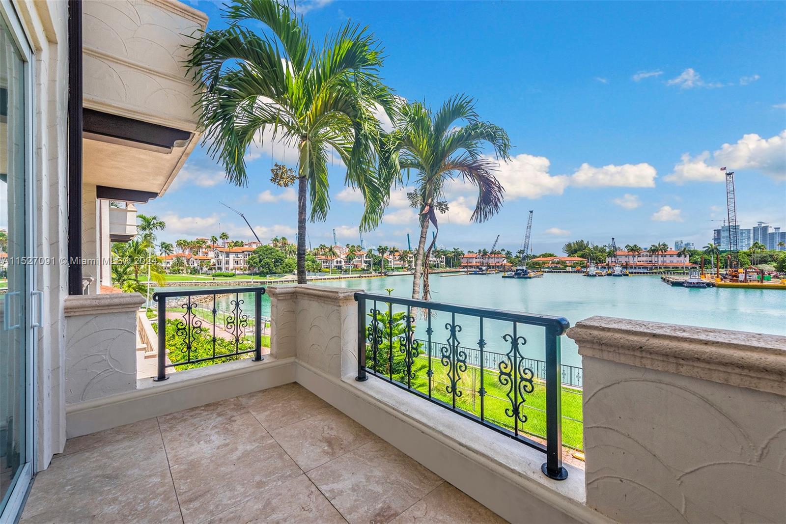 Fisher Island, FL, 33109 United States, 2 Bedrooms Bedrooms, ,2 BathroomsBathrooms,Residential,For Sale,A11527091