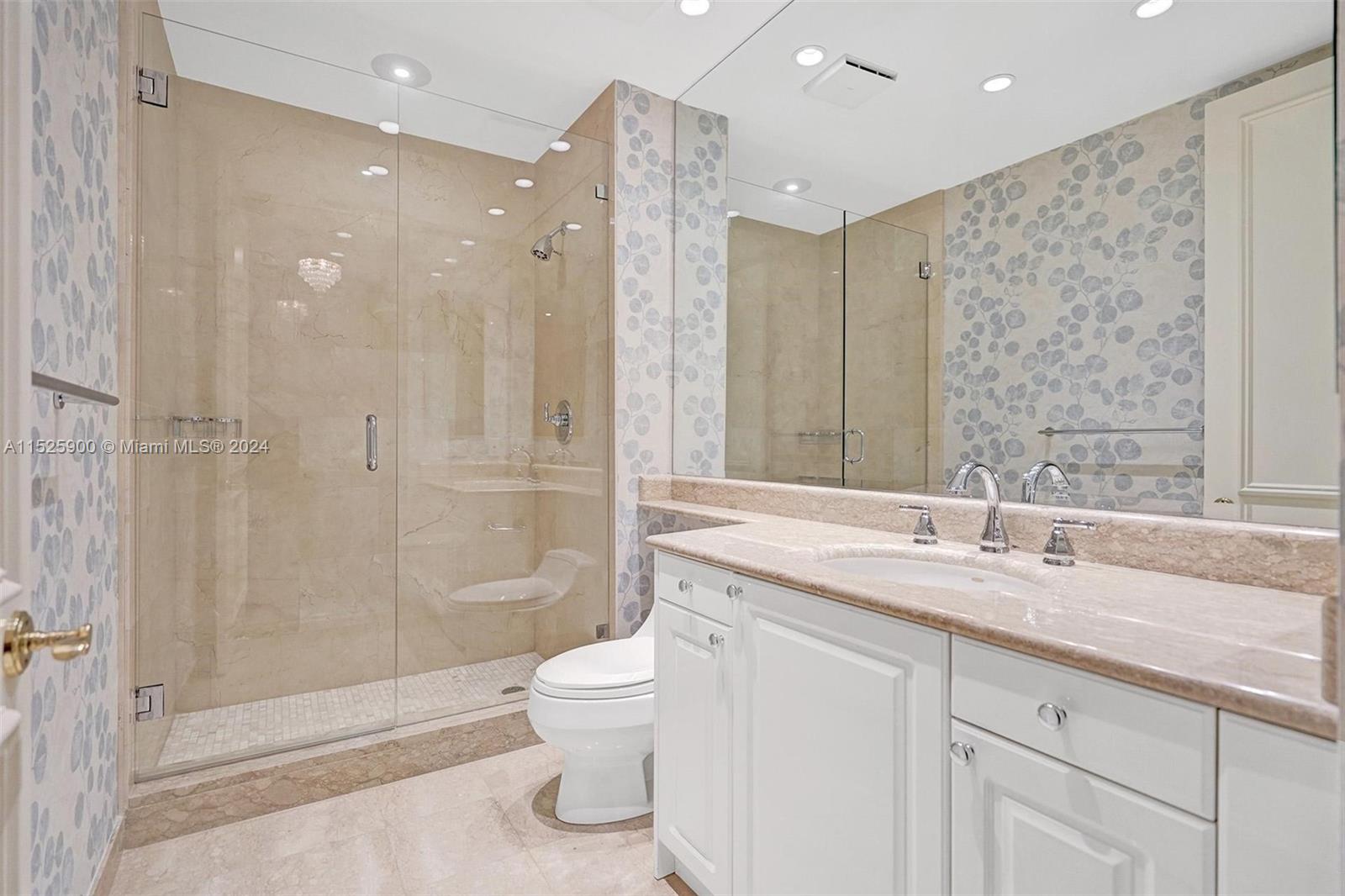 19925 39th Pl, Aventura, FL, 33180 United States, 3 Bedrooms Bedrooms, ,3 BathroomsBathrooms,Residential,For Sale,39th Pl,A11525900