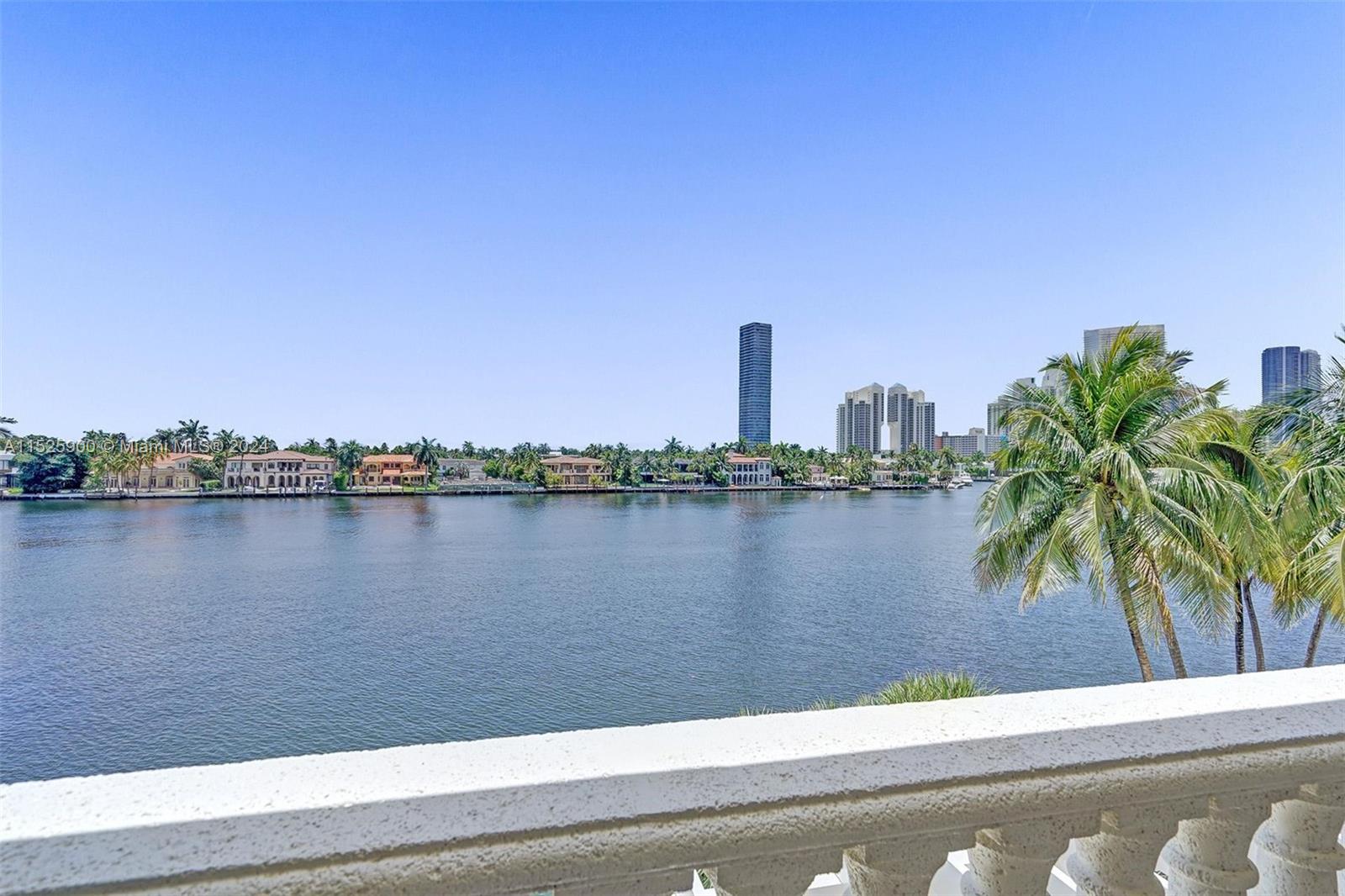 19925 NE 39th Pl 303, Aventura, Florida 33180, 3 Bedrooms Bedrooms, ,3 BathroomsBathrooms,Residential,For Sale,19925 NE 39th Pl 303,A11525900