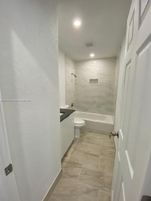 193 SW Vermont Avenue, Fort Lauderdale, FL 33312, 4 Bedrooms Bedrooms, ,3 BathroomsBathrooms,Residential,For Sale,Vermont Avenue,A11527104