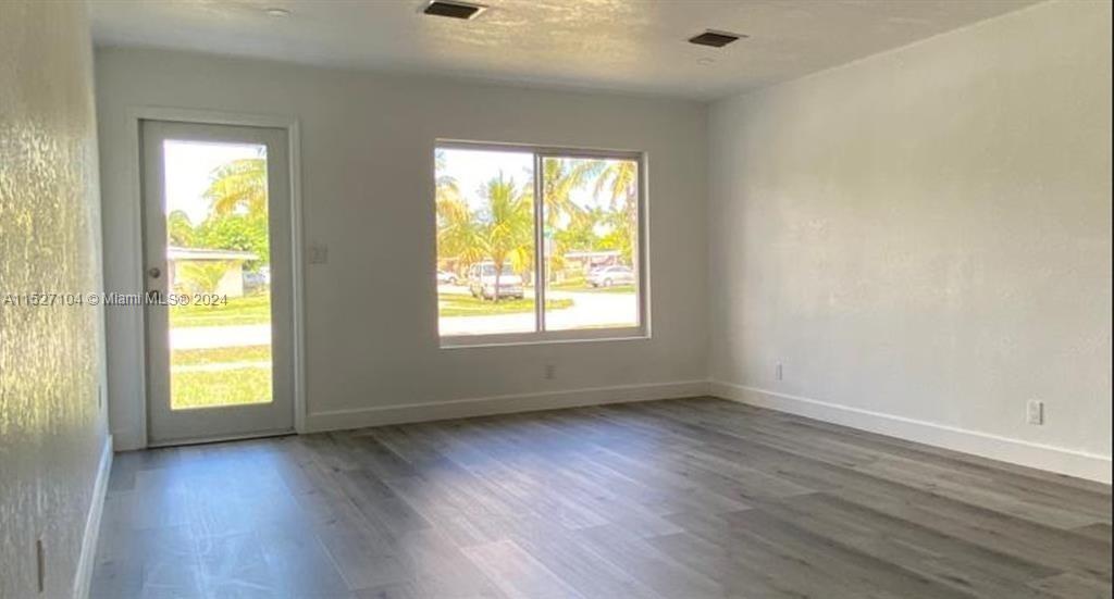 193 SW Vermont Avenue, Fort Lauderdale, FL 33312, 4 Bedrooms Bedrooms, ,3 BathroomsBathrooms,Residential,For Sale,Vermont Avenue,A11527104