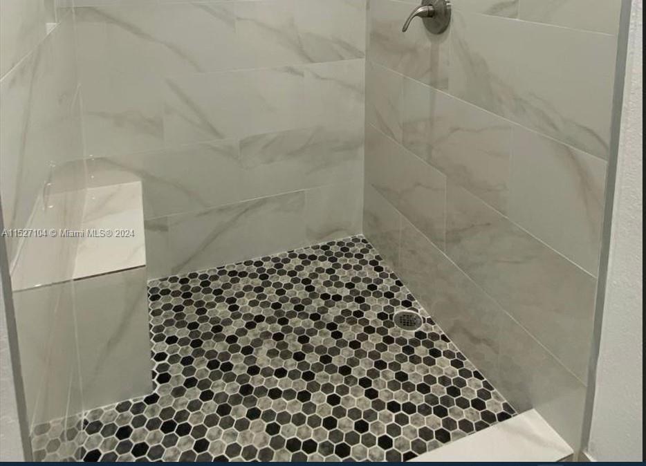 193 SW Vermont Avenue, Fort Lauderdale, FL 33312, 4 Bedrooms Bedrooms, ,3 BathroomsBathrooms,Residential,For Sale,Vermont Avenue,A11527104