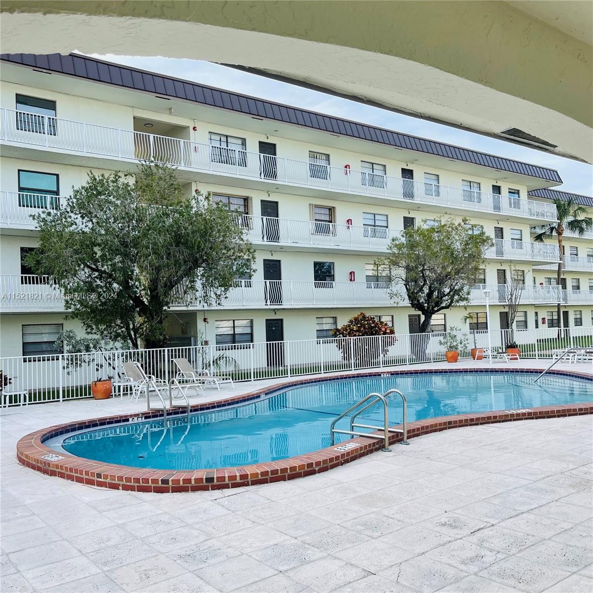 500 NE 2nd St 125, Dania Beach, Florida 33004, 1 Bedroom Bedrooms, ,1 BathroomBathrooms,Residential,For Sale,500 NE 2nd St 125,A11521821