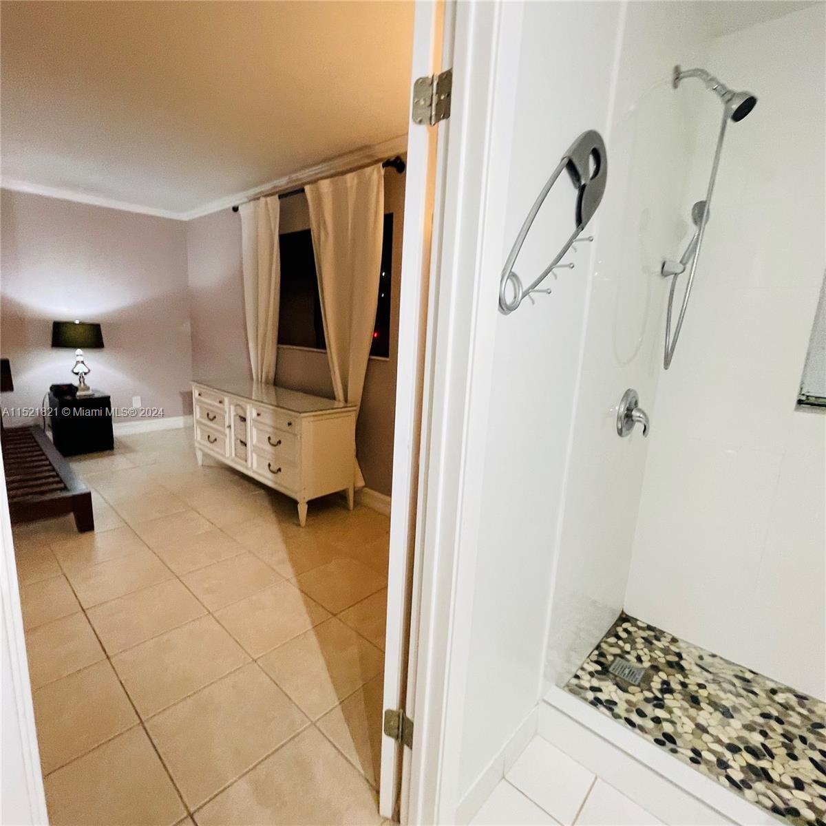 500 NE 2nd St 125, Dania Beach, Florida 33004, 1 Bedroom Bedrooms, ,1 BathroomBathrooms,Residential,For Sale,500 NE 2nd St 125,A11521821