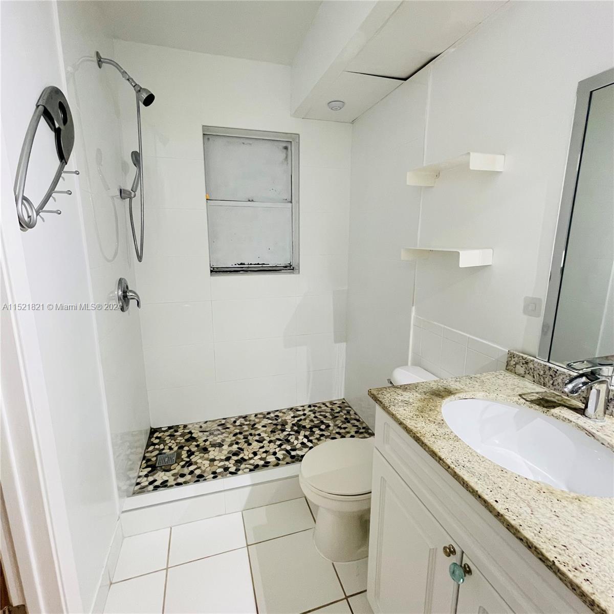 500 NE 2nd St 125, Dania Beach, Florida 33004, 1 Bedroom Bedrooms, ,1 BathroomBathrooms,Residential,For Sale,500 NE 2nd St 125,A11521821