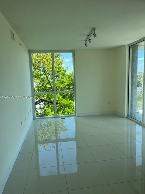 1871 NW S River Dr 807, Miami, Florida 33125, 2 Bedrooms Bedrooms, ,2 BathroomsBathrooms,Residentiallease,For Rent,1871 NW S River Dr 807,A11526706
