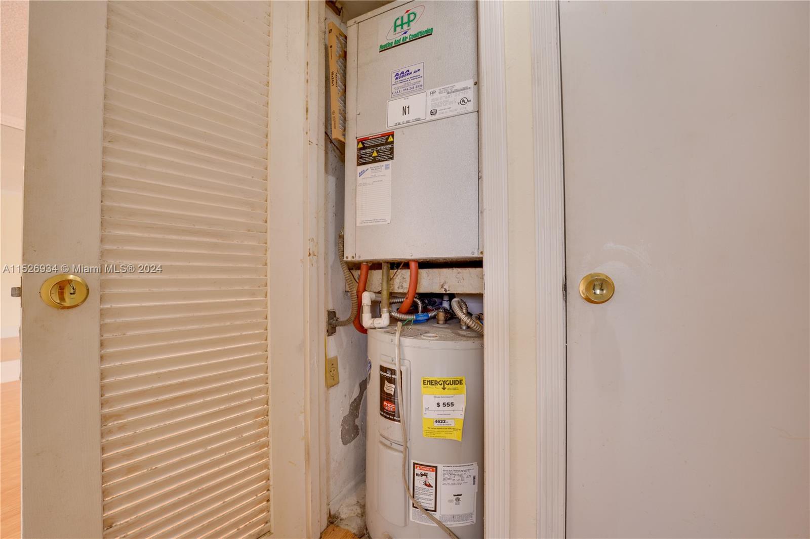 455 Paradise Isle Blvd 402, Hallandale Beach, Florida 33009, 1 Bedroom Bedrooms, ,1 BathroomBathrooms,Residential,For Sale,455 Paradise Isle Blvd 402,A11526934