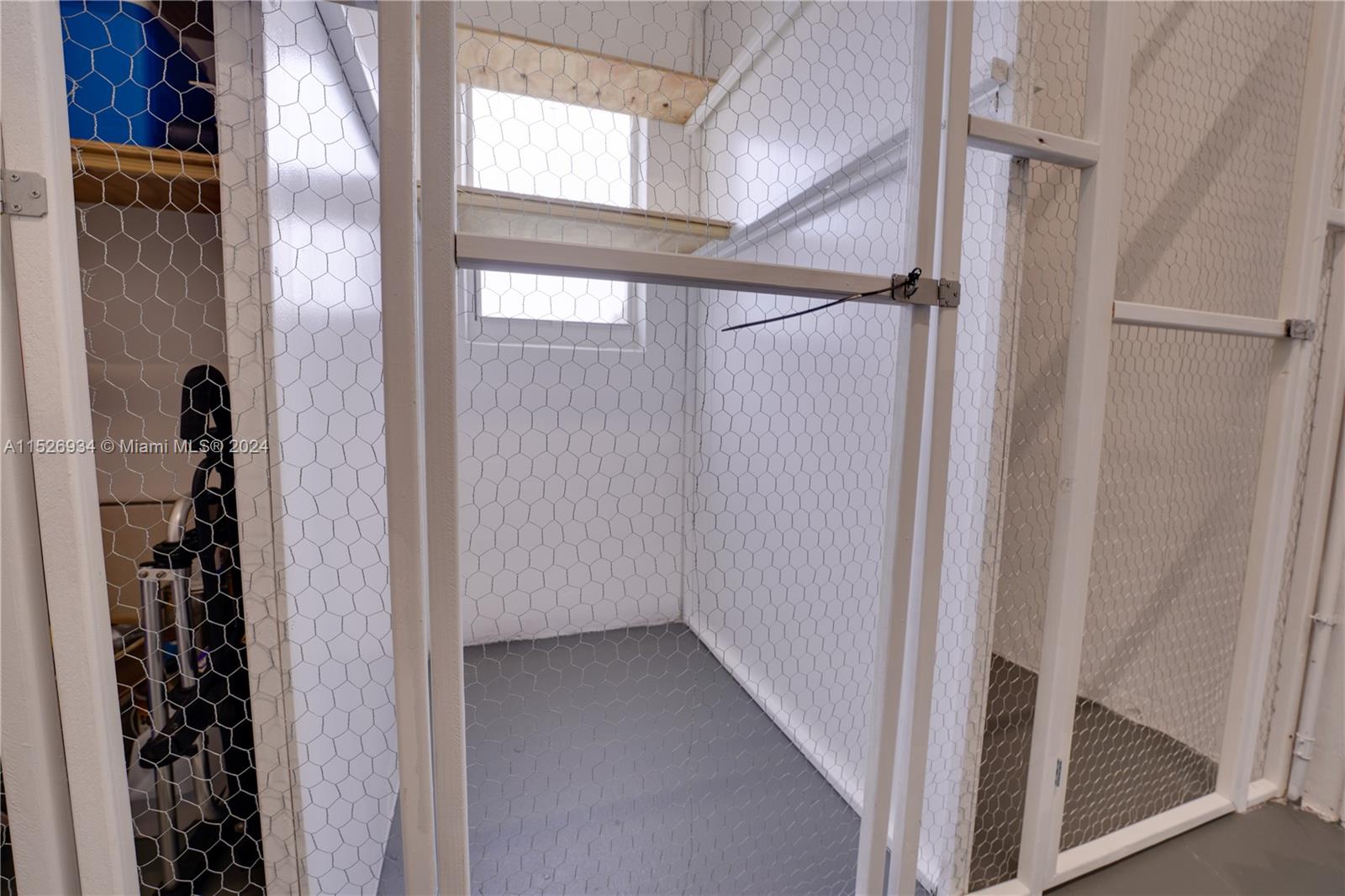 455 Paradise Isle Blvd 402, Hallandale Beach, Florida 33009, 1 Bedroom Bedrooms, ,1 BathroomBathrooms,Residential,For Sale,455 Paradise Isle Blvd 402,A11526934