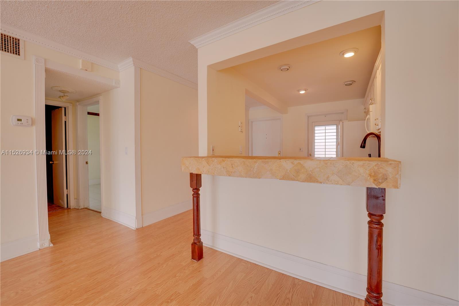 455 Paradise Isle Blvd 402, Hallandale Beach, Florida 33009, 1 Bedroom Bedrooms, ,1 BathroomBathrooms,Residential,For Sale,455 Paradise Isle Blvd 402,A11526934