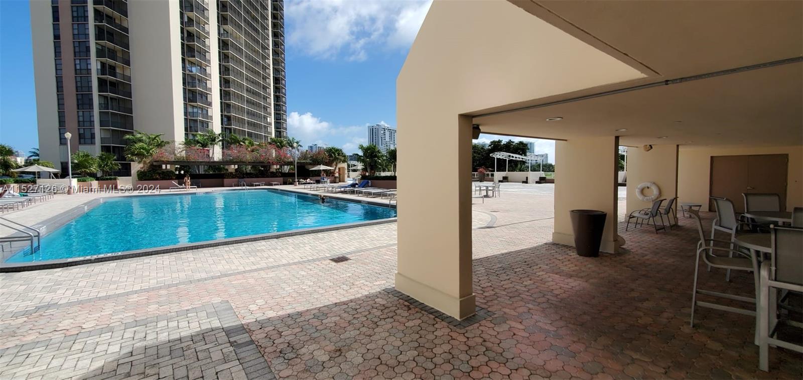 20379 W country club Dr 135, Aventura, Florida 33160, 1 Bedroom Bedrooms, ,1 BathroomBathrooms,Residentiallease,For Rent,20379 W country club Dr 135,A11527126