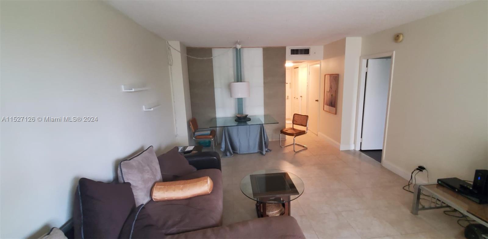 20379 W country club Dr 135, Aventura, Florida 33160, 1 Bedroom Bedrooms, ,1 BathroomBathrooms,Residentiallease,For Rent,20379 W country club Dr 135,A11527126