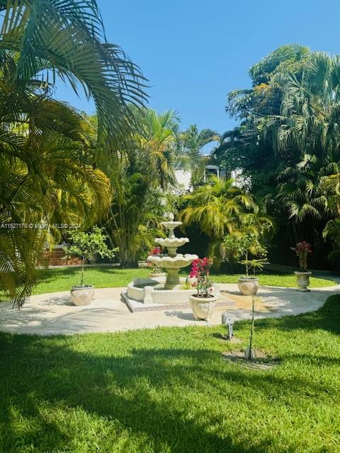 10070 E Bay Harbor Dr 70C, Bay Harbor Islands, Florida 33154, 2 Bedrooms Bedrooms, ,1 BathroomBathrooms,Residentiallease,For Rent,10070 E Bay Harbor Dr 70C,A11527176