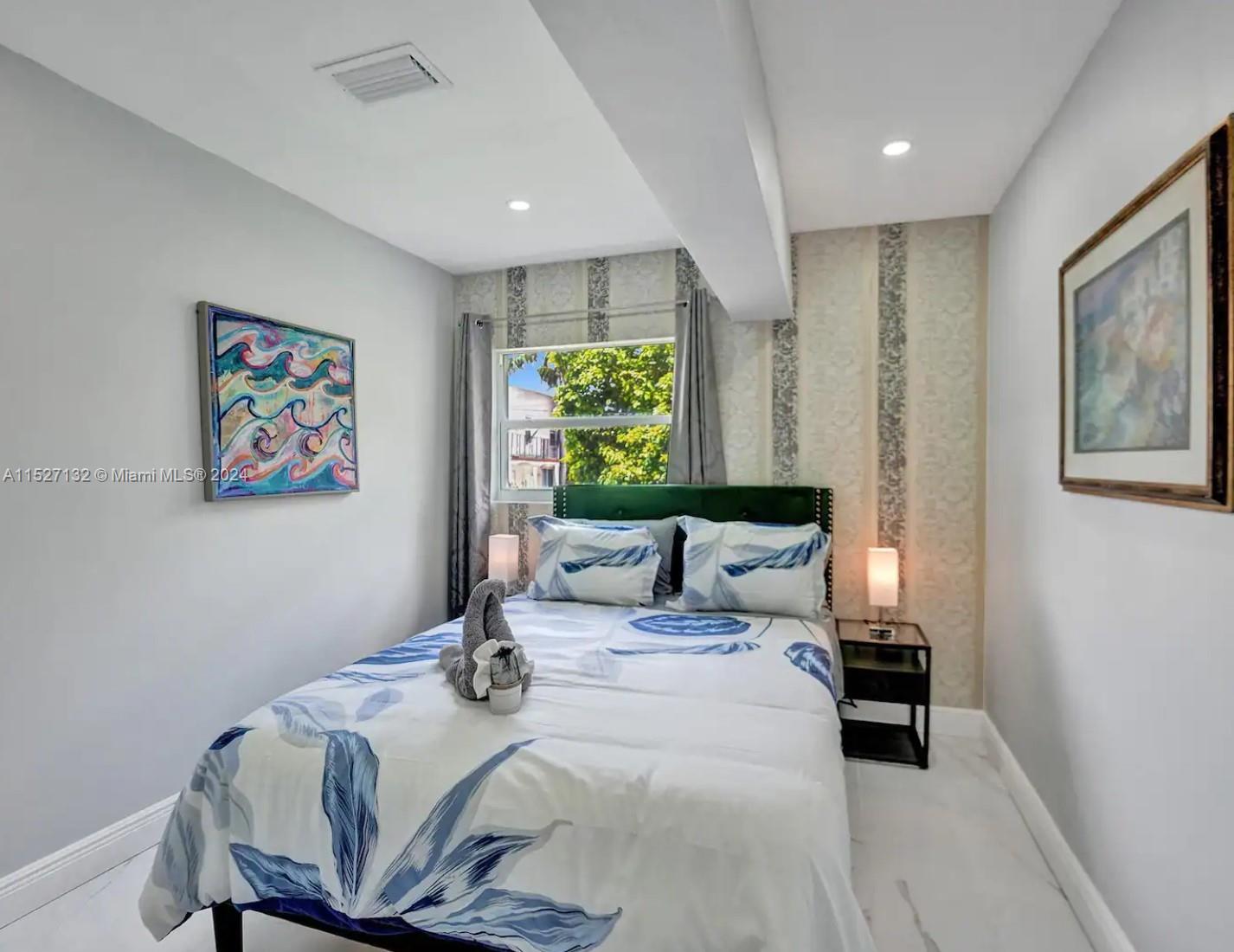 1342 Tyler St, Hollywood, Florida 33019, 5 Bedrooms Bedrooms, ,3 BathroomsBathrooms,Residentiallease,For Rent,1342 Tyler St,A11527132