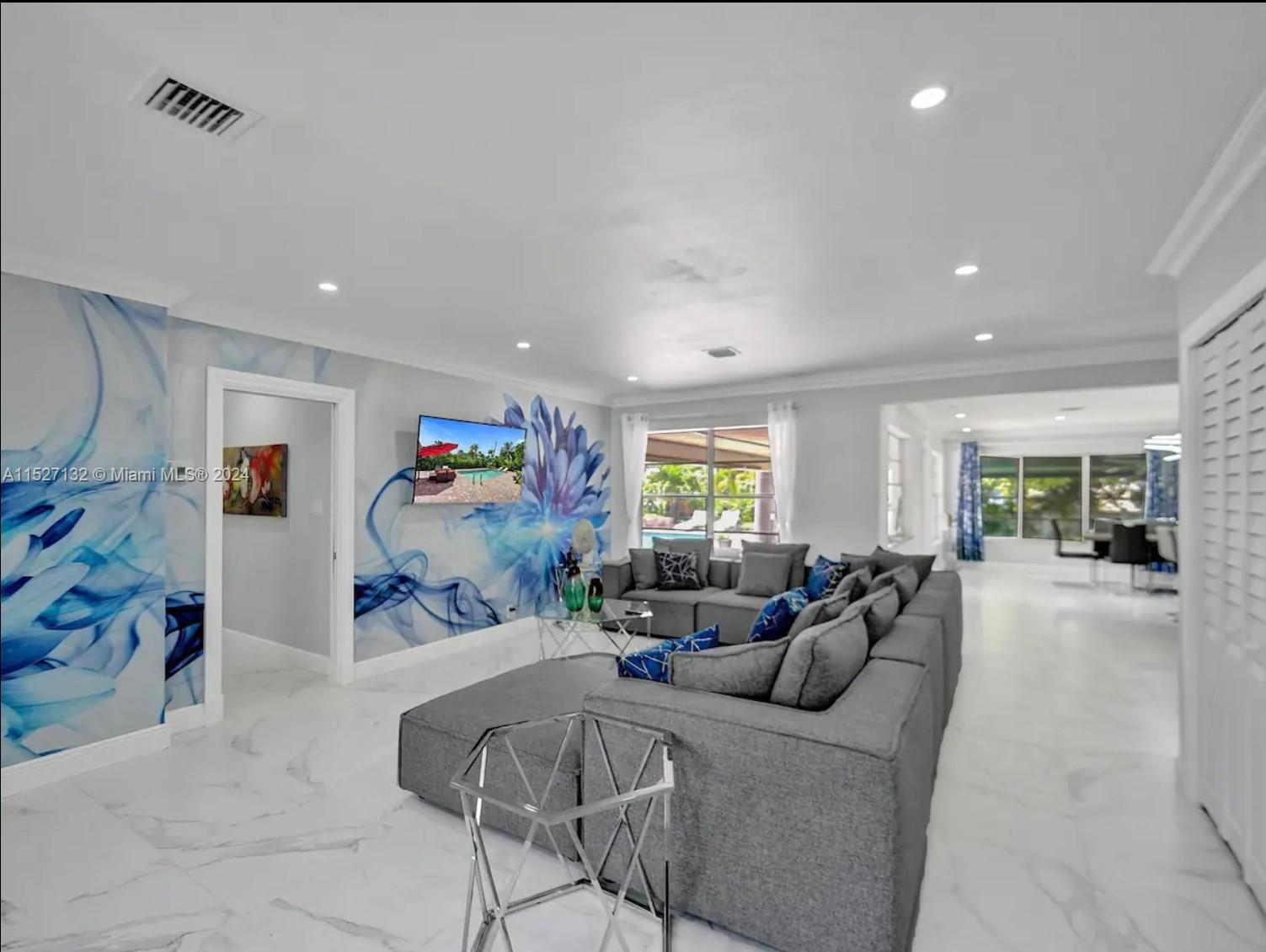 1342 Tyler St, Hollywood, Florida 33019, 5 Bedrooms Bedrooms, ,3 BathroomsBathrooms,Residentiallease,For Rent,1342 Tyler St,A11527132