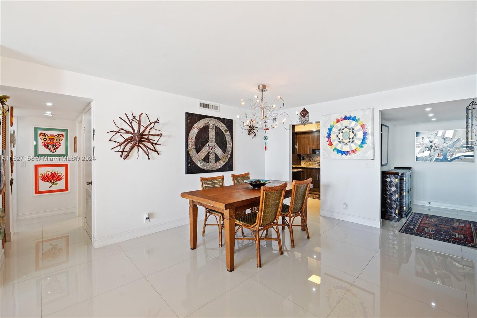 Hollywood, Florida 33019, 2 Bedrooms Bedrooms, ,2 BathroomsBathrooms,Residential,For Sale,A11527158