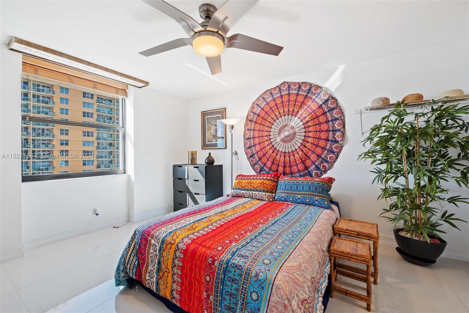 Hollywood, Florida 33019, 2 Bedrooms Bedrooms, ,2 BathroomsBathrooms,Residential,For Sale,A11527158