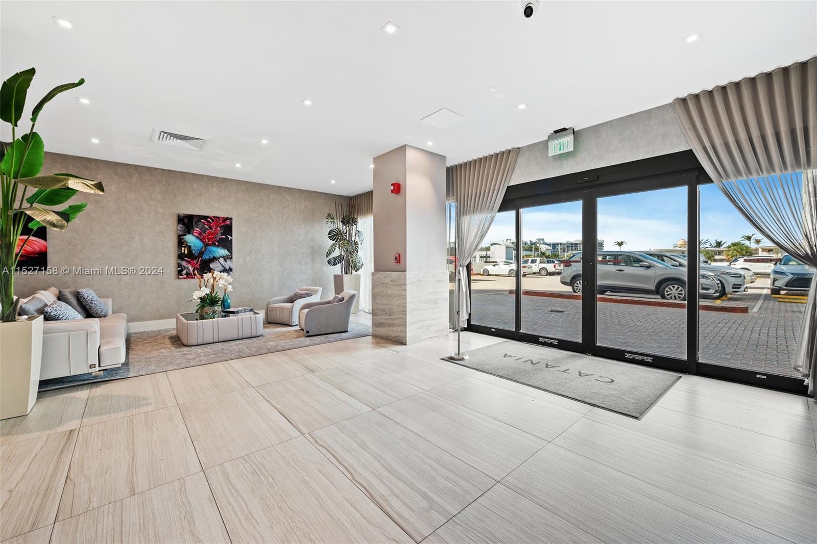 Hollywood, Florida 33019, 2 Bedrooms Bedrooms, ,2 BathroomsBathrooms,Residential,For Sale,A11527158