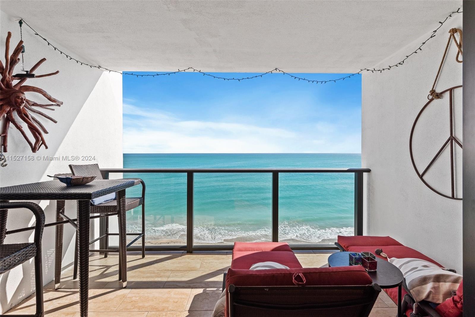 Hollywood, Florida 33019, 2 Bedrooms Bedrooms, ,2 BathroomsBathrooms,Residential,For Sale,A11527158