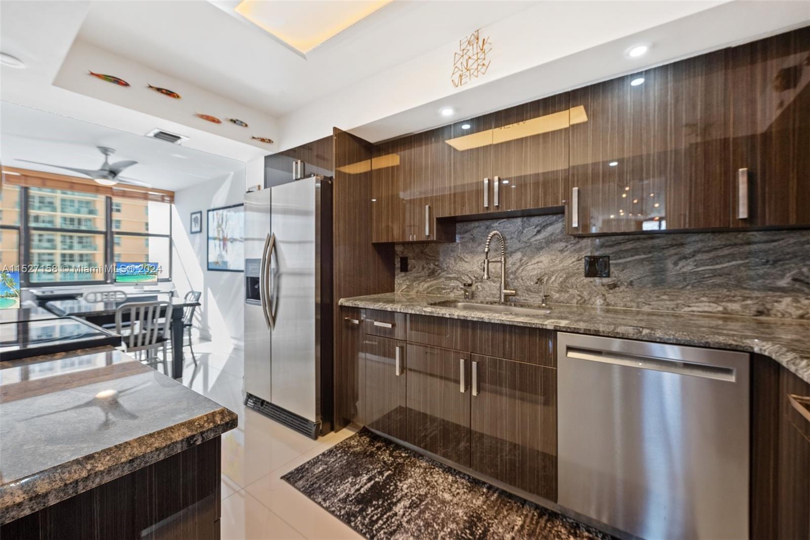 Hollywood, Florida 33019, 2 Bedrooms Bedrooms, ,2 BathroomsBathrooms,Residential,For Sale,A11527158