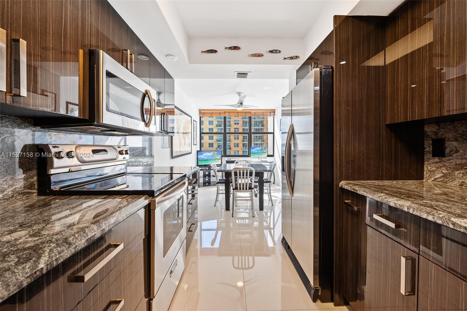 Hollywood, Florida 33019, 2 Bedrooms Bedrooms, ,2 BathroomsBathrooms,Residential,For Sale,A11527158