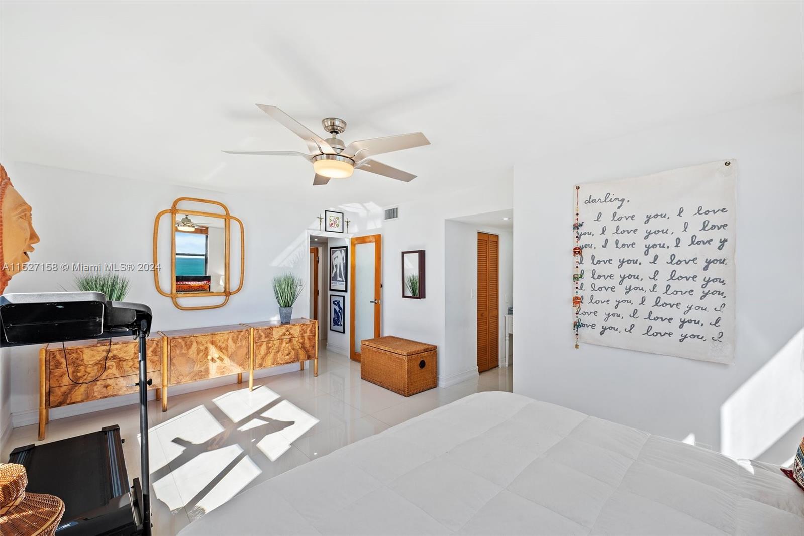 Hollywood, Florida 33019, 2 Bedrooms Bedrooms, ,2 BathroomsBathrooms,Residential,For Sale,A11527158