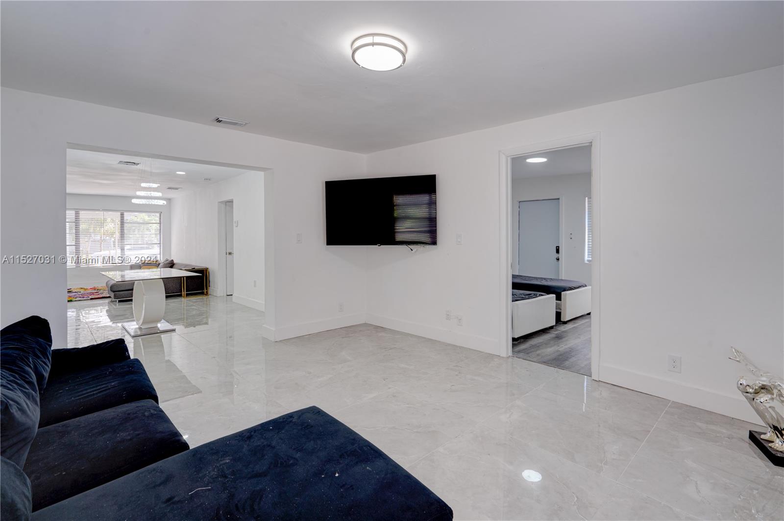 267 30th Ter, Fort Lauderdale, FL, 33311 United States, 4 Bedrooms Bedrooms, ,3 BathroomsBathrooms,Residential,For Sale,30th Ter,A11527031